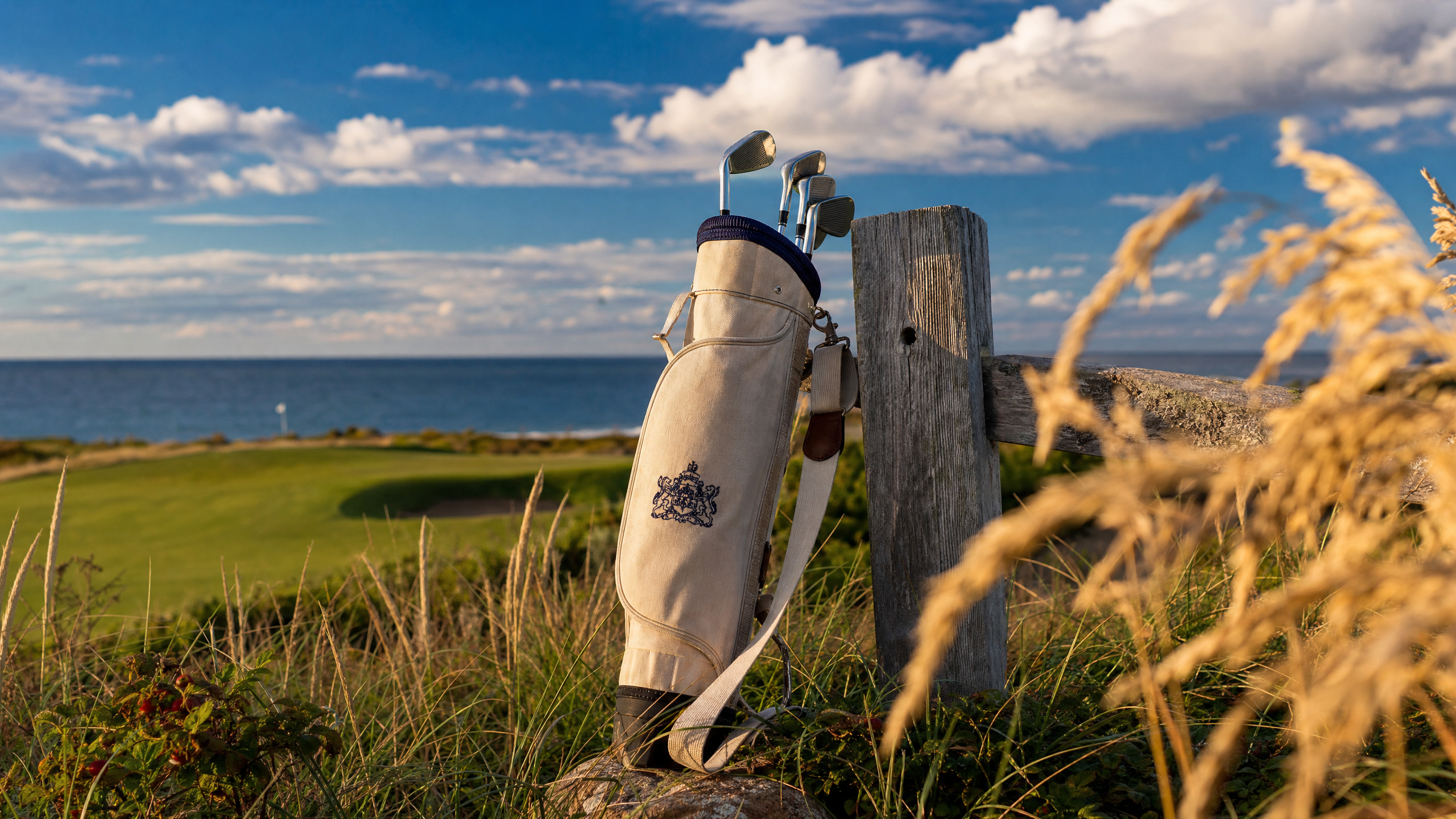 Sankaty Head Club custom Sunday golf bag by Links Sports Co — bespoke OEM golf bag collaboration